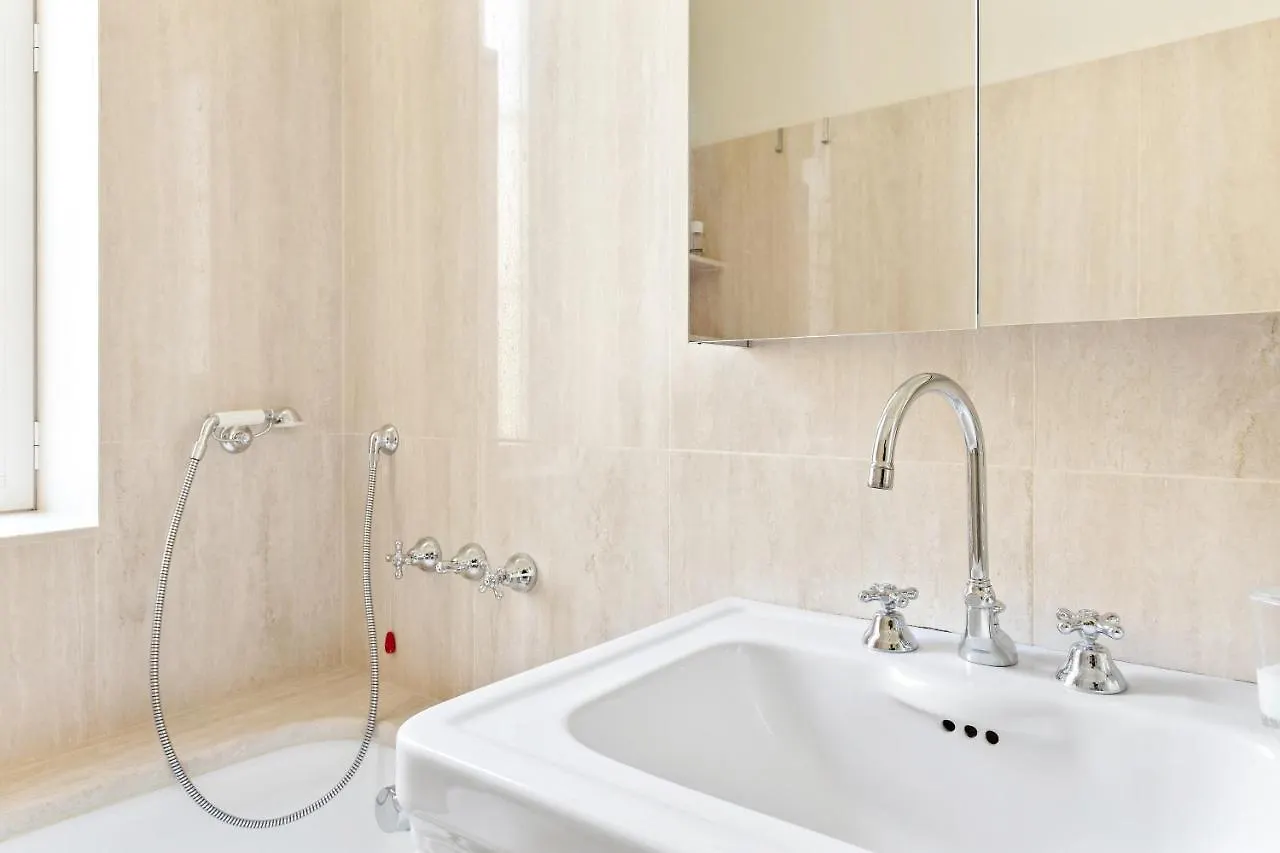 Corso Vercelli Elegant Apartment Milan