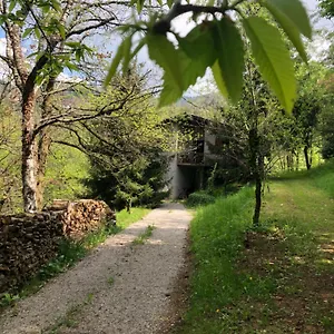 la-casa-nel-bosco-brione-017030-cni-00002.it-lombardy.com/